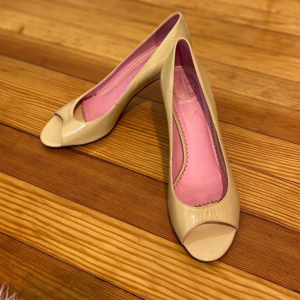 🌴 Lilly Pulitzer Peep Toe Pumps